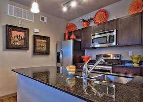 Enclave at Grapevine Apartments