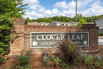 Clover Leaf Apartment Homes in Phenix City, AL - Foto de edificio - Building Photo