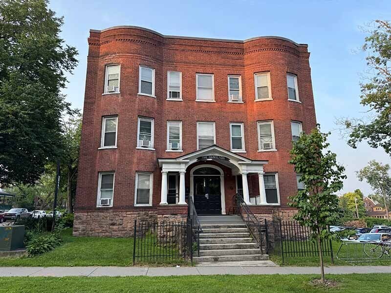 323 Pearl St in Burlington, VT - Building Photo