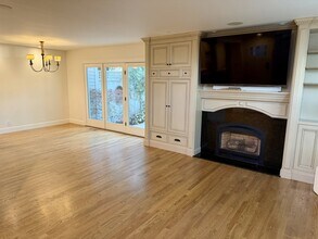 16979 Roberts Rd in Los Gatos, CA - Building Photo - Building Photo