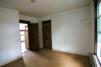 405 Wilson St-Unit -3 in Waterbury, CT - Foto de edificio - Building Photo