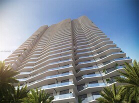 77 SE 5th St in Miami, FL - Building Photo