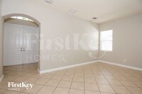 17833 NW 87th Pl in Hialeah, FL - Foto de edificio - Building Photo