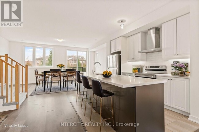 property at 14 Blue Frst Cres