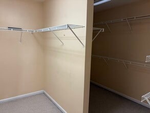 945 College Pl Ct NW in Kennesaw, GA - Building Photo - Building Photo