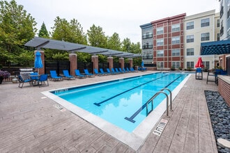 3350 At Alterra in Hyattsville, MD - Foto de edificio - Building Photo