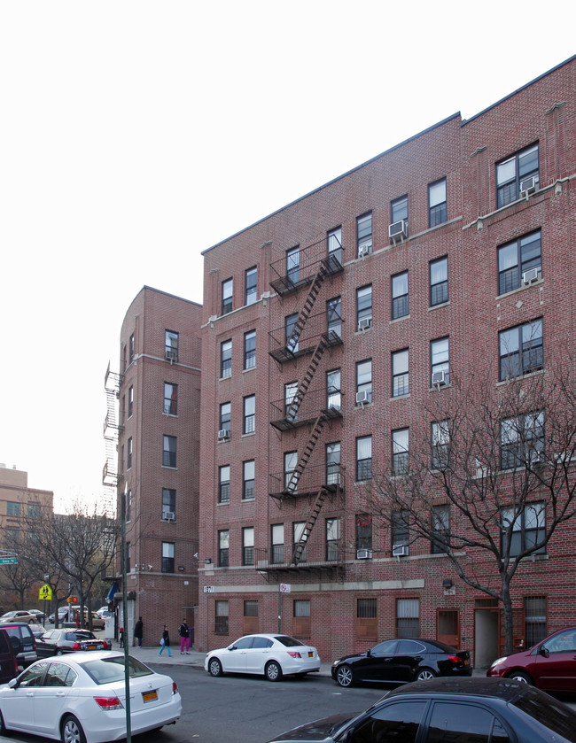 Target V Apartments in Bronx, NY - Building Photo - Building Photo