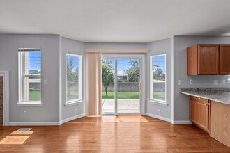 1254 Hartland St in Troy, MI - Building Photo - Building Photo