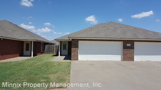 608 N Englewood Ave in Lubbock, TX - Foto de edificio - Building Photo