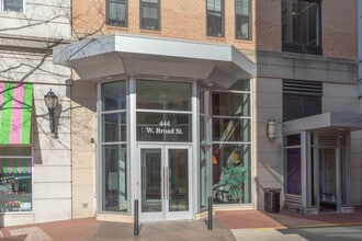 The Spectrum in Falls Church, VA - Building Photo - Building Photo
