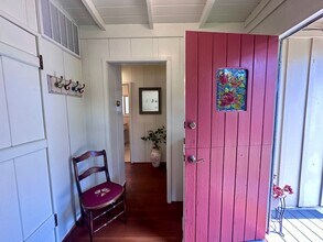 381 Asilomar Ave in Pacific Grove, CA - Building Photo - Building Photo