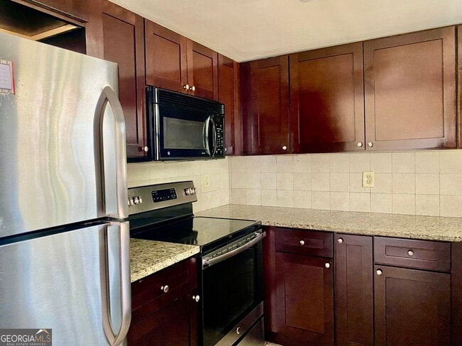 493 King Arnold St in Hapeville, GA - Building Photo - Building Photo