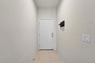 4736 White Sanderling Ct in Tampa, FL - Building Photo - Building Photo