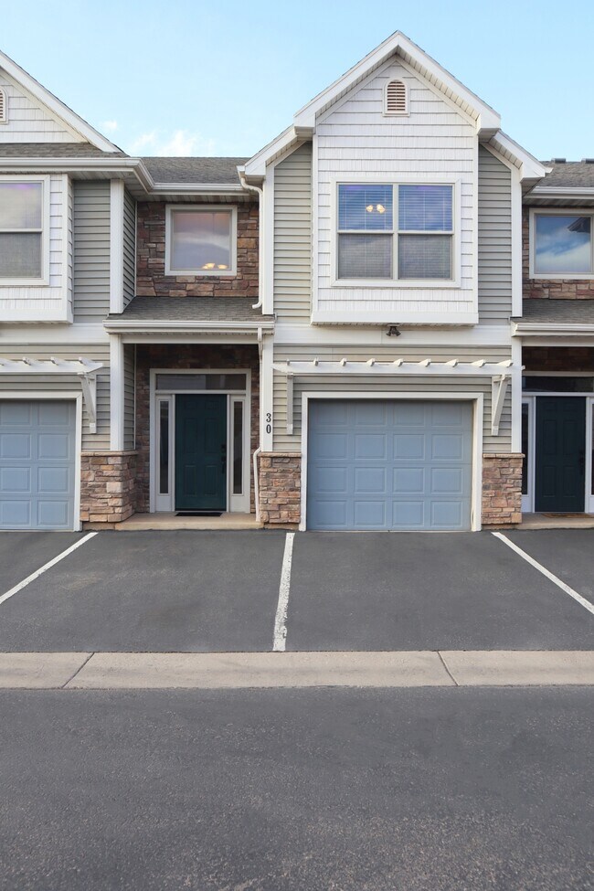 1288 N Cedar Blvd in Cedar City, UT - Building Photo - Building Photo