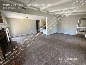 1310 65th Dr-Unit -D in Lubbock, TX - Foto de edificio - Building Photo