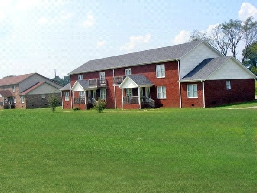 Windsor Gables in Martin, TN - Foto de edificio