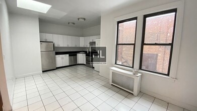 STEINWAY STREET in Queens, NY - Building Photo - Building Photo