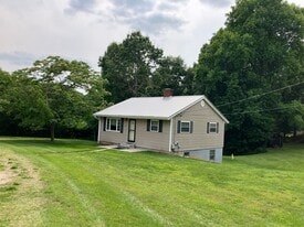 411 N Bunker Hill Rd in Colfax, NC - Building Photo