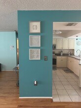 2227 Pineland Dr in Englewood, FL - Building Photo - Building Photo