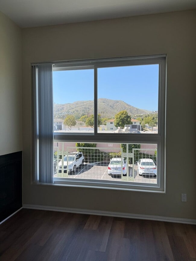property at 2991 Loma Vista Rd