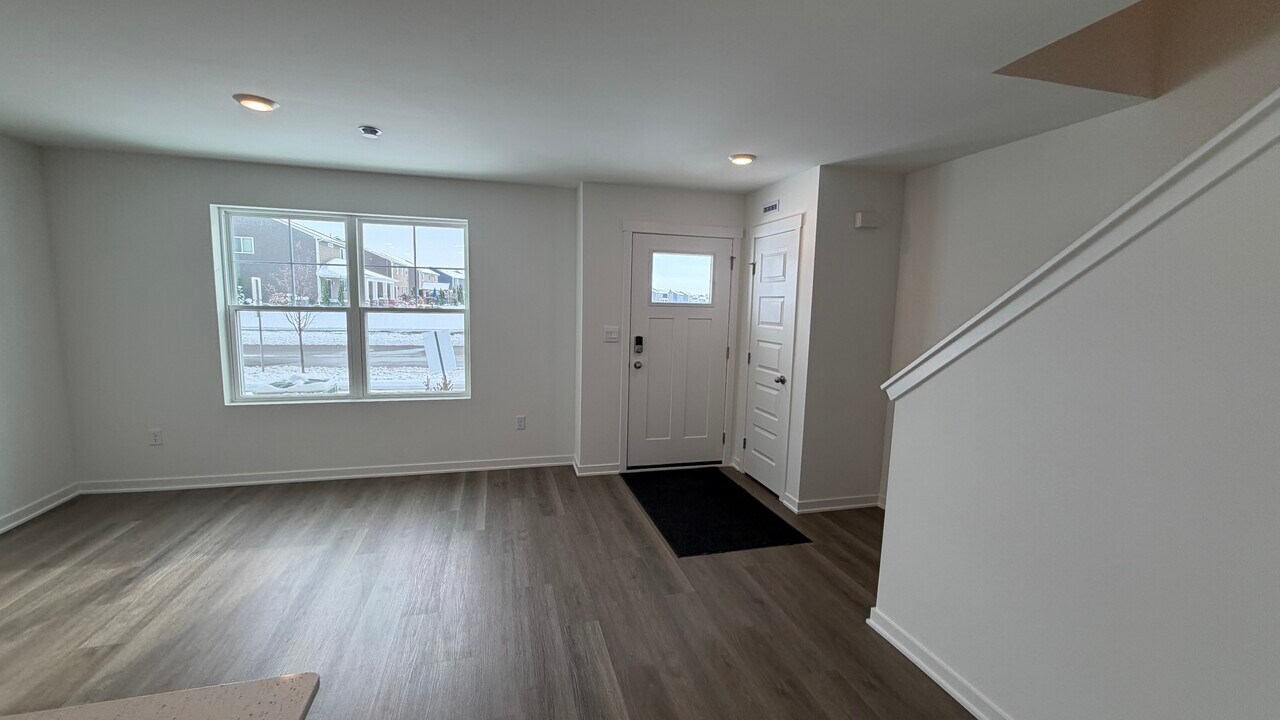 3197 Grande Trail in Yorkville, IL - Building Photo