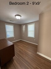 821 S Saville Ave in Independence, MO - Building Photo - Building Photo