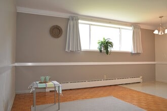 359 Edison Avenue in Winnipeg, MB - Building Photo - Building Photo