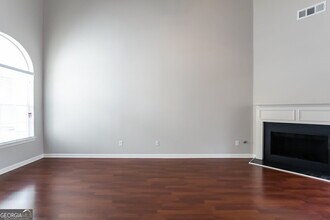 190 Seabreeze Ct in Newnan, GA - Building Photo - Building Photo