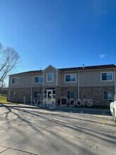 607 S Washington St in Bloomfield, NE - Building Photo - Building Photo