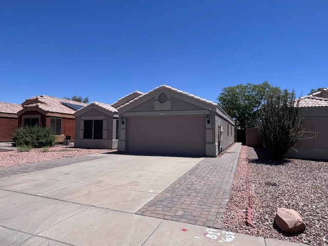 1339 W Mesquite Ave in Apache Junction, AZ - Building Photo - Building Photo