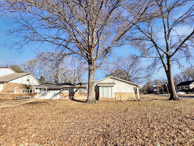 2199 Kingsrow Pkwy in Memphis, TN - Building Photo - Building Photo