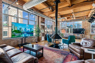 1017 W Washington Blvd in Chicago, IL - Building Photo - Building Photo