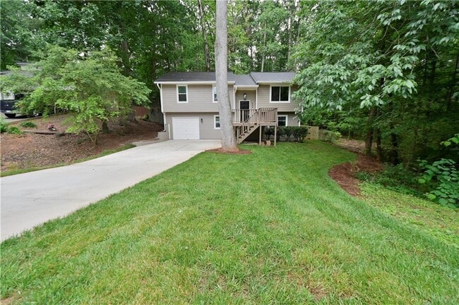 property at 459 Ridgetop Dr NW