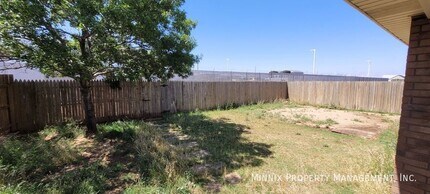 6111 18th St in Lubbock, TX - Building Photo - Building Photo