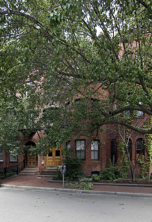 85 St. Botolph St in Boston, MA - Building Photo