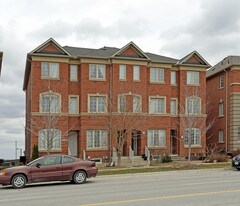 2620-2628 Bur Oak Ave in Markham, ON - Building Photo