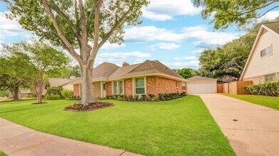 2706 Williams Grant in Sugar Land, TX - Building Photo - Building Photo