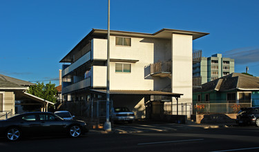 818 Piikoi St in Honolulu, HI - Foto de edificio - Building Photo