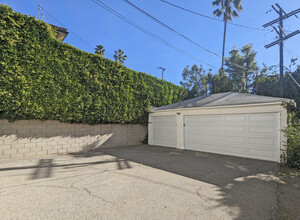 12142 Sunset Blvd, Unit 1 in Los Angeles, CA - Building Photo - Building Photo