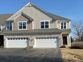 286 Wolverine Dr in Oswego, IL - Building Photo