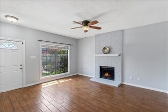234 Samuel Blvd, Unit P1 in Coppell, TX - Foto de edificio - Building Photo