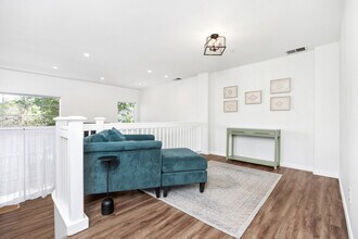 10330 Wateridge Cir in San Diego, CA - Building Photo - Building Photo