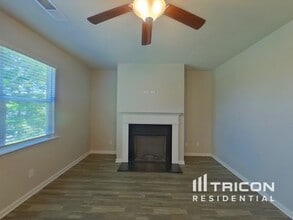 7218 Sanctuary St in Fairburn, GA - Building Photo - Building Photo