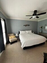 220 Eascott Pl, Unit 200 in Columbia, SC - Foto de edificio - Building Photo