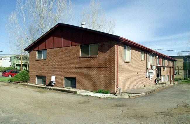 Majestic Heights in Lakewood, CO - Building Photo - Building Photo