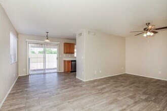 3324 W Glass Ln in Phoenix, AZ - Building Photo - Building Photo