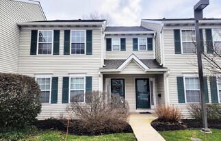 156 Yorkshire Way in Hatboro, PA - Building Photo