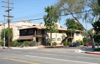 5052 Kester Ave in Sherman Oaks, CA - Building Photo - Building Photo