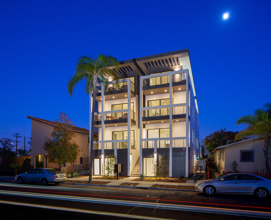 Elevon Lofts in San Diego, CA - Building Photo