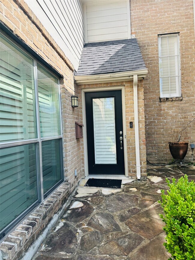 property at 4808 Palmetto St